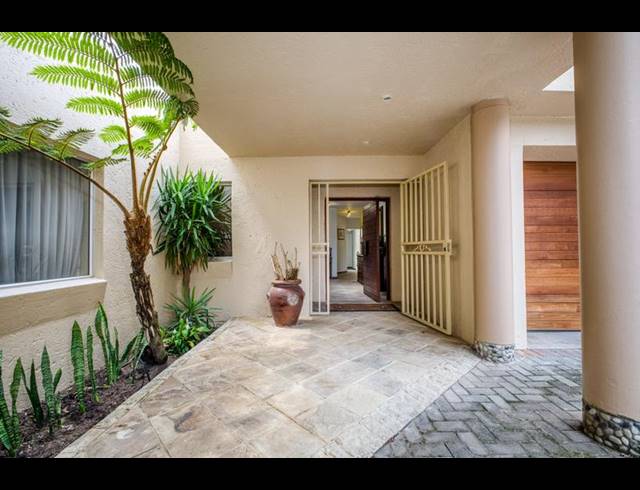 3 BEDROOM HOUSE FOR SALE IN LONEHILL